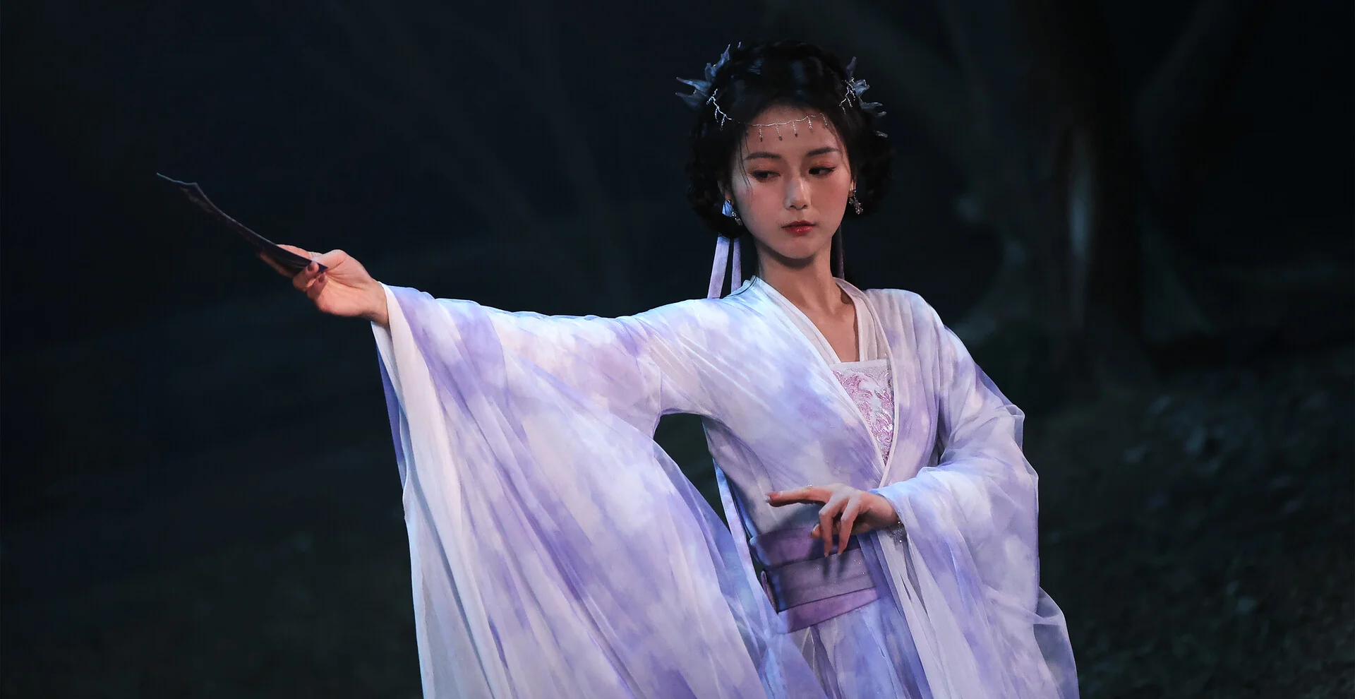 图片[1]-美女请别影响我成仙Switch中文版v1.0.0下载|国风真人互动修仙影游多结局-锐品游戏库